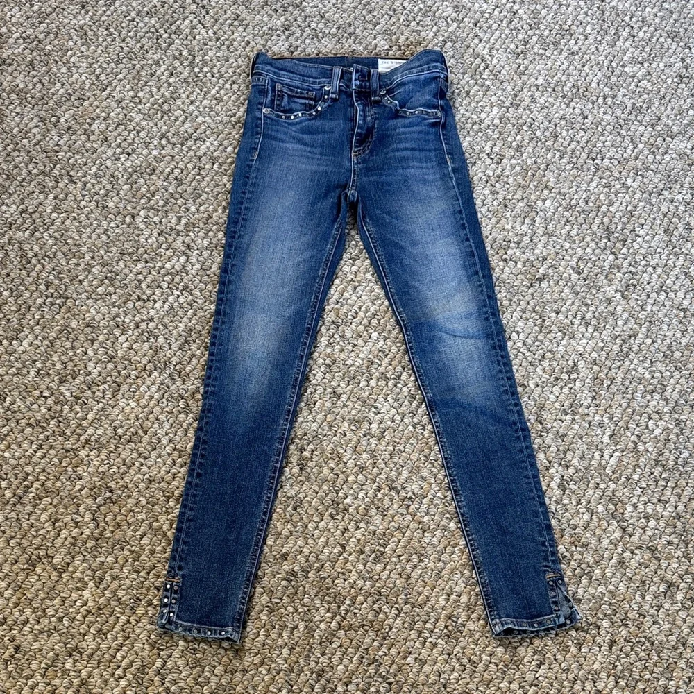 Rag&Bone Women's Skinny Capri Jeans with silver studs size 23 like new - Picture 1 of 8
